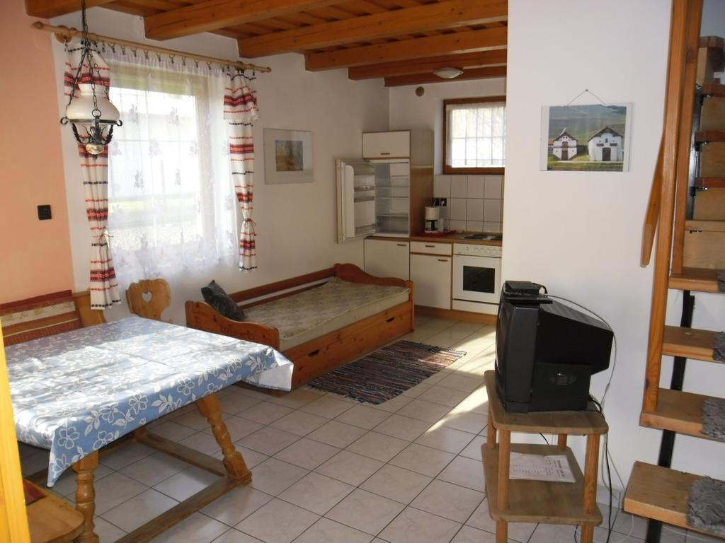Pension Heidi Lenti Extérieur photo