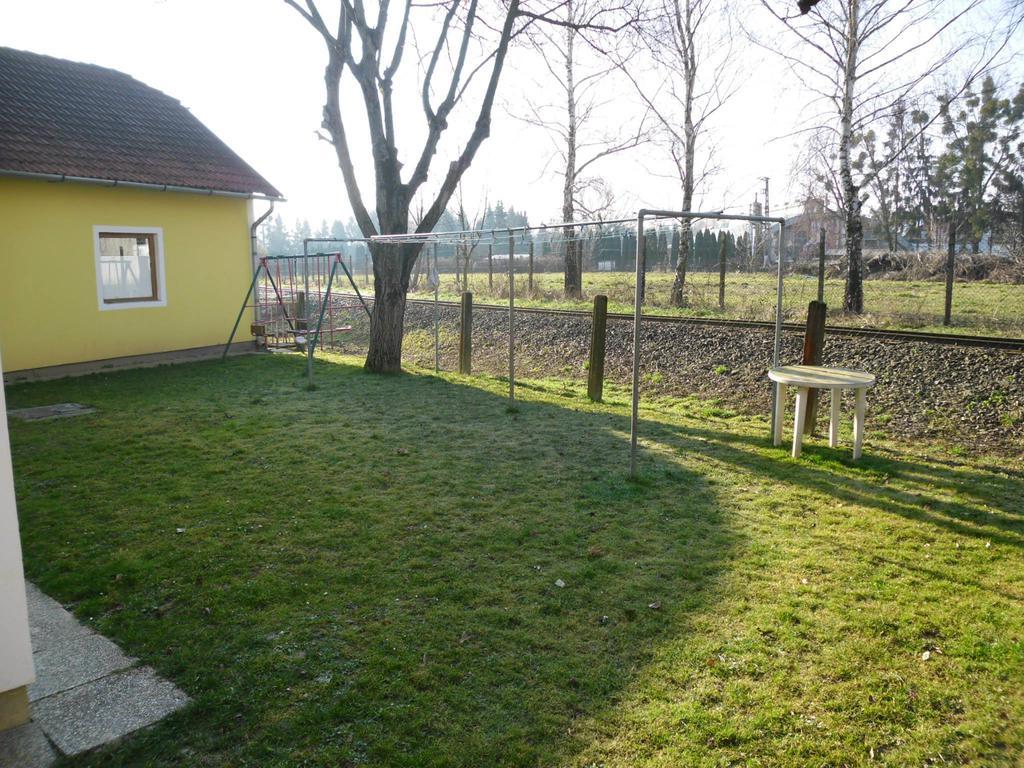 Pension Heidi Lenti Extérieur photo