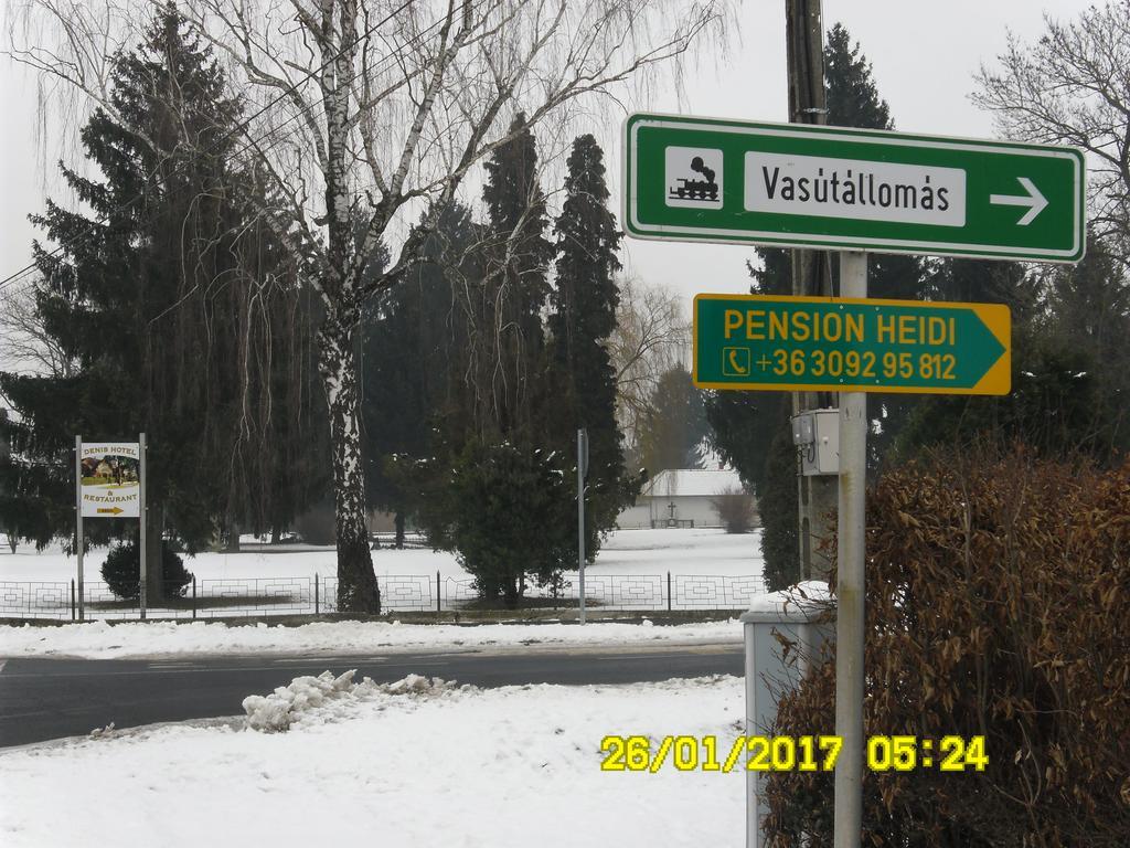 Pension Heidi Lenti Extérieur photo