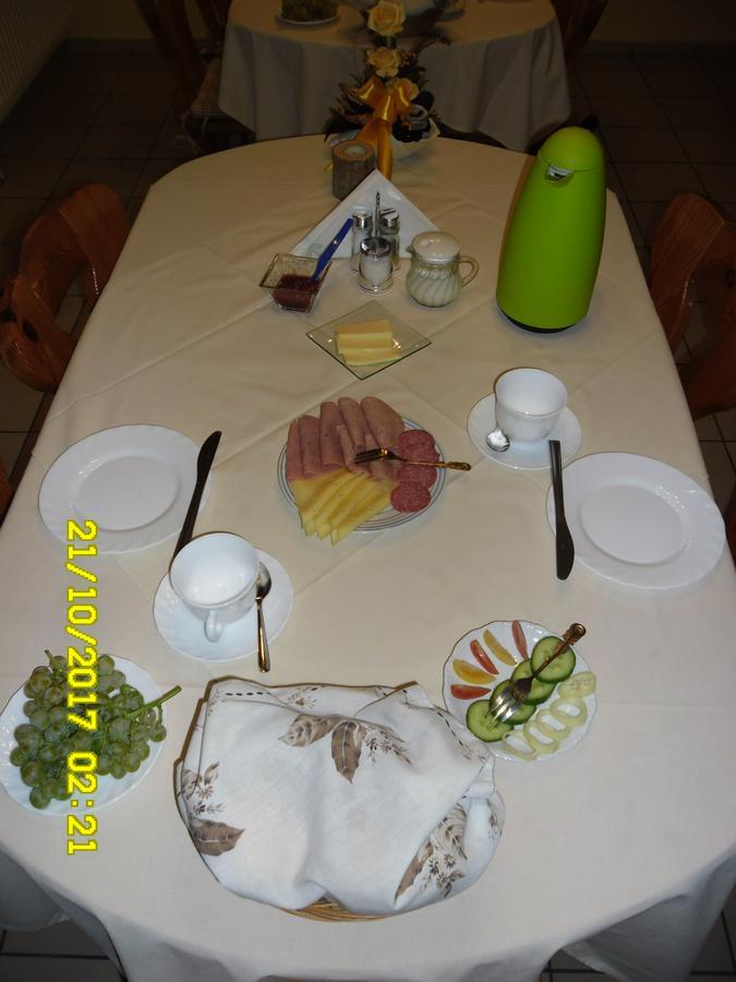 Pension Heidi Lenti Extérieur photo